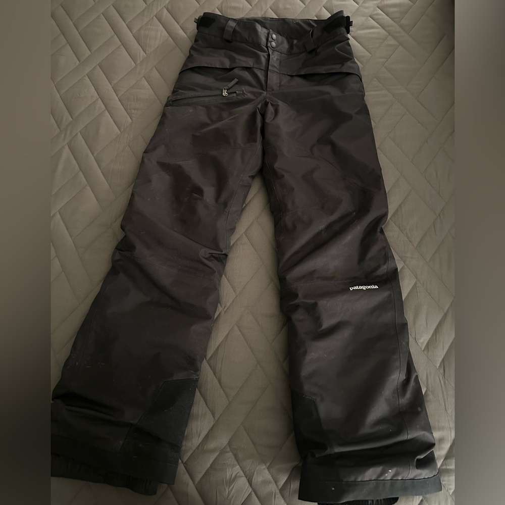 Black - Patagonia Powdertown ski pants - Boys XL